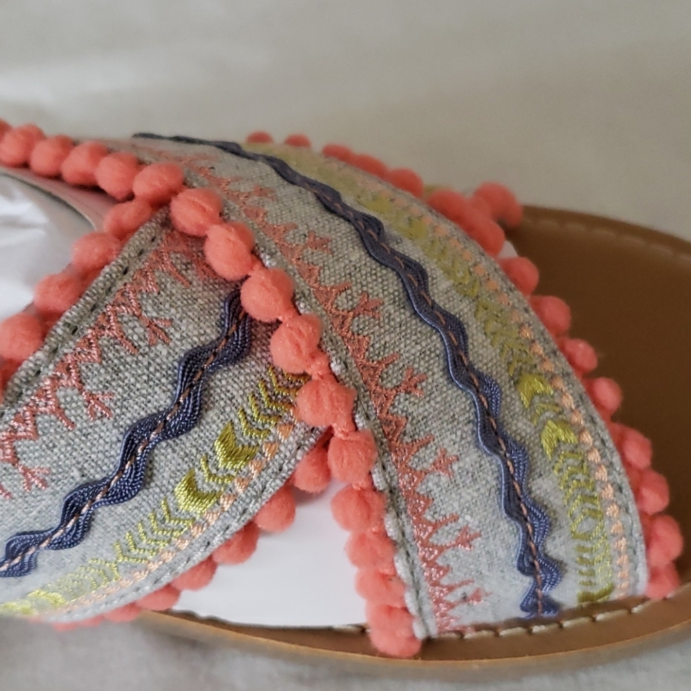 NEW Toms Viv Pompom Chambray Sandal - Picture 3 of 11